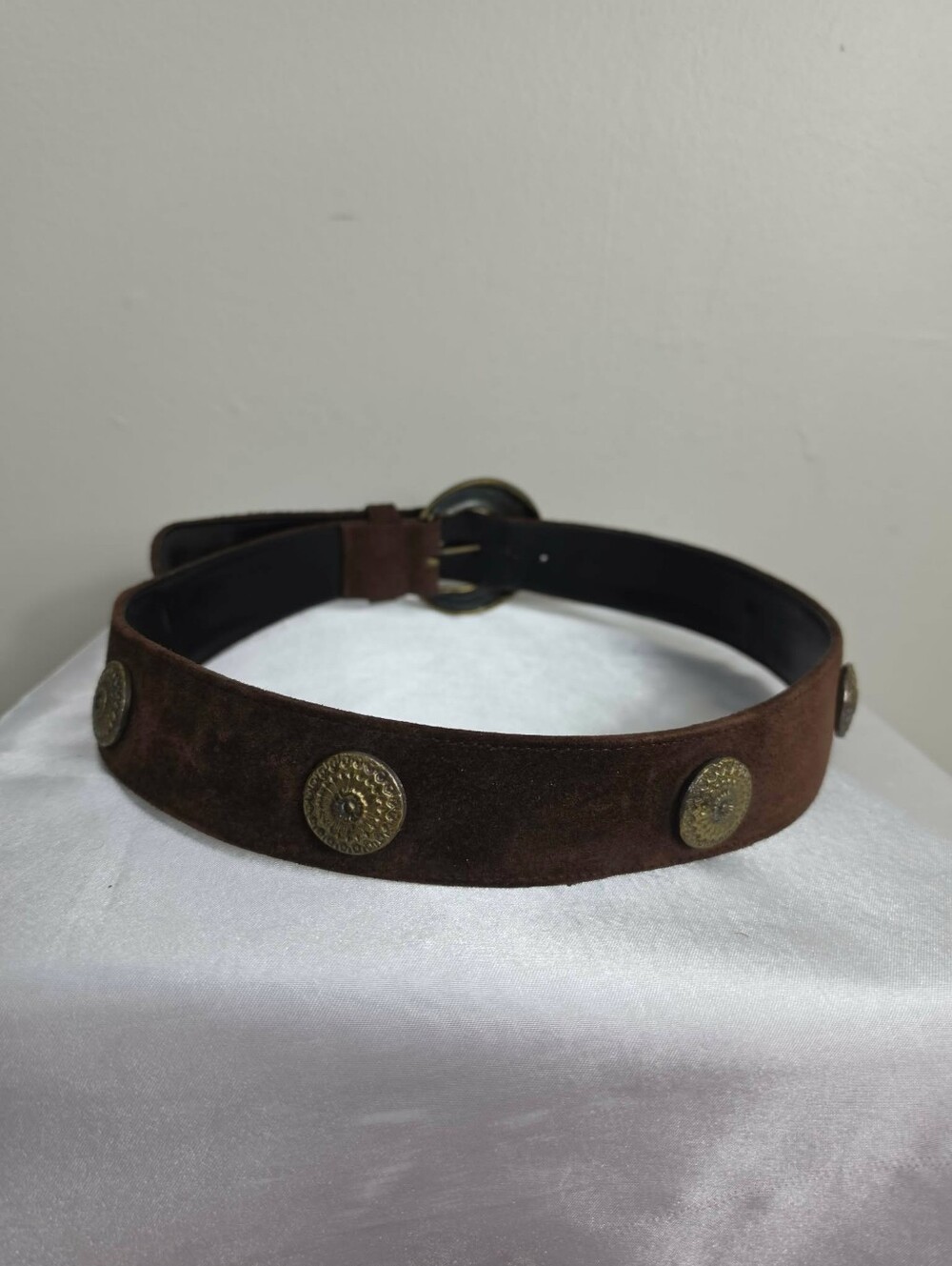 Vintage Brown Suede Belt with Ornate Brass Buckle - Picture 6 of 10
